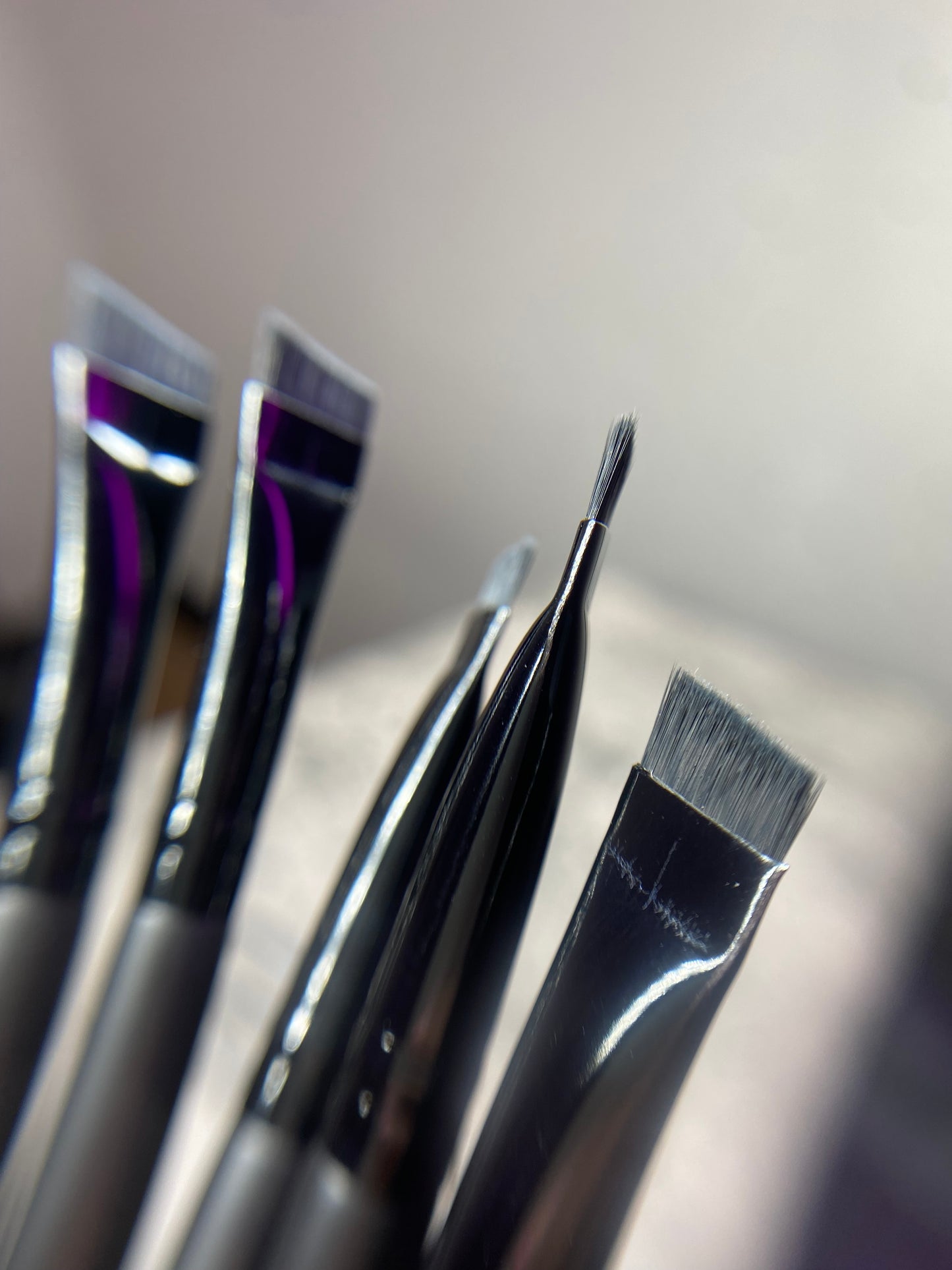 ANGLED TINT BRUSH #06